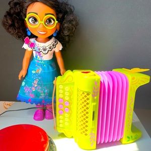 Switch Adapted Encanto Accordion